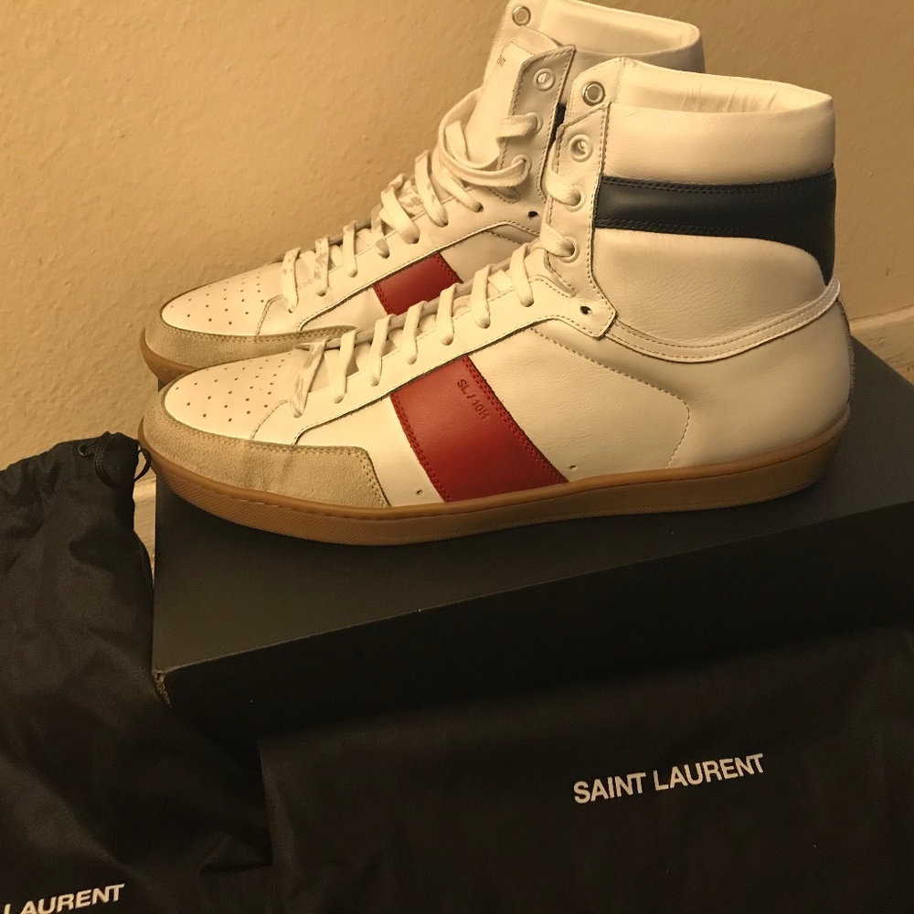 SAINT LAURENT Suede Hi Court Classic Sneaker